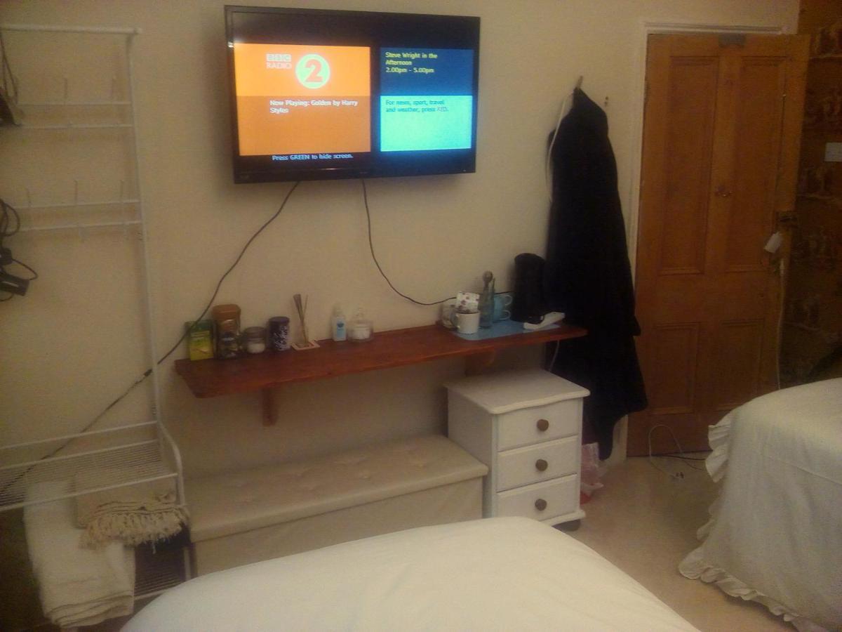 The Principality 2 Singles Bedroom Кардифф Экстерьер фото
