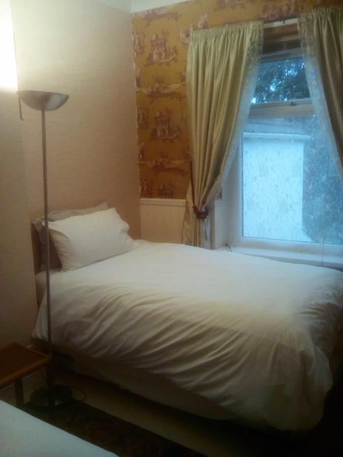 The Principality 2 Singles Bedroom Кардифф Экстерьер фото