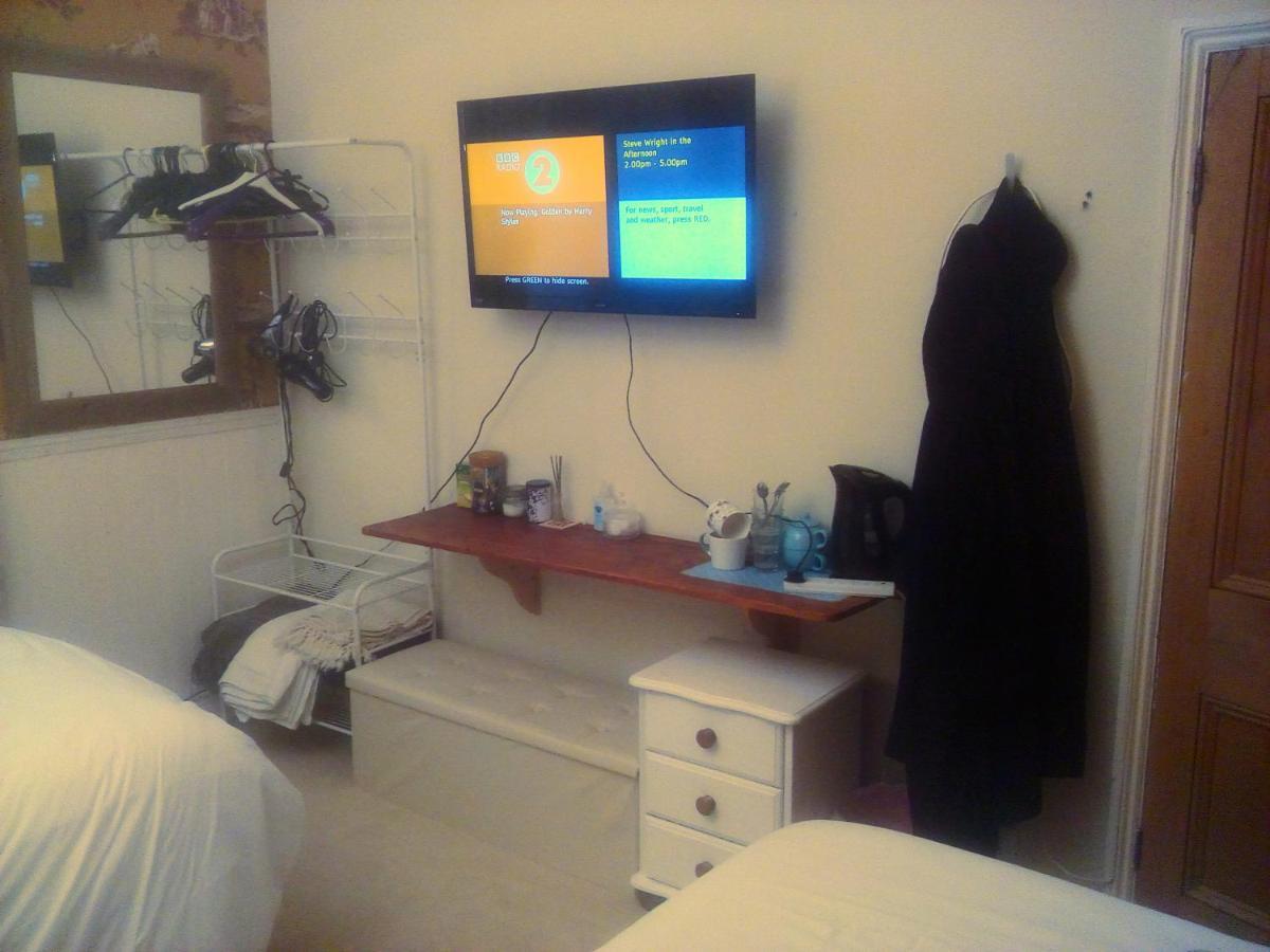 The Principality 2 Singles Bedroom Кардифф Экстерьер фото